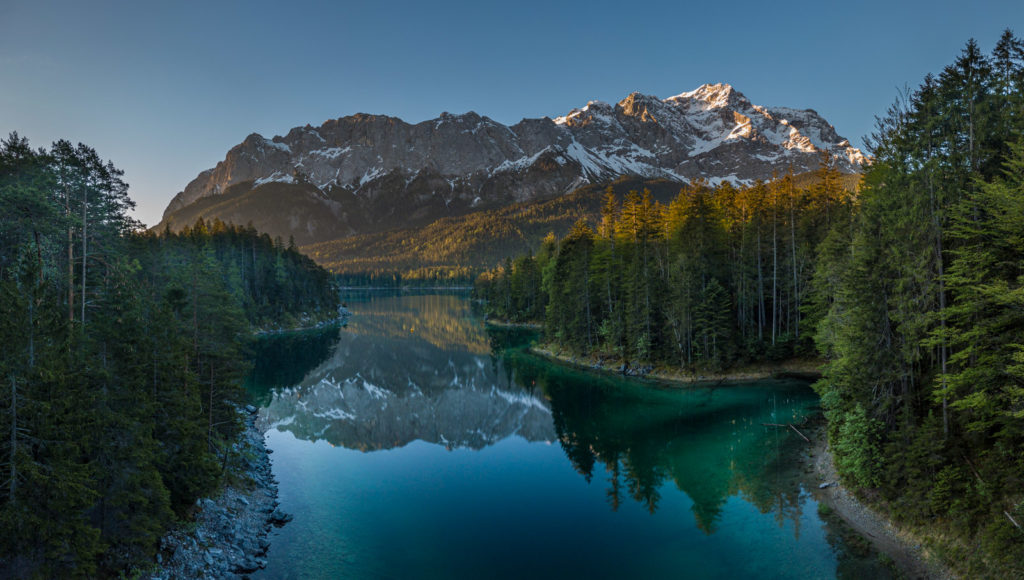 Eibsee und Zugspitzmassiv